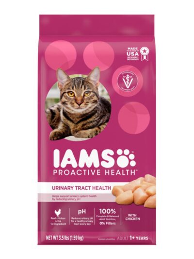 IAMS Proactive Health Urinary Tract Health Adult Dry Cat Food Chicken 3.5lb
